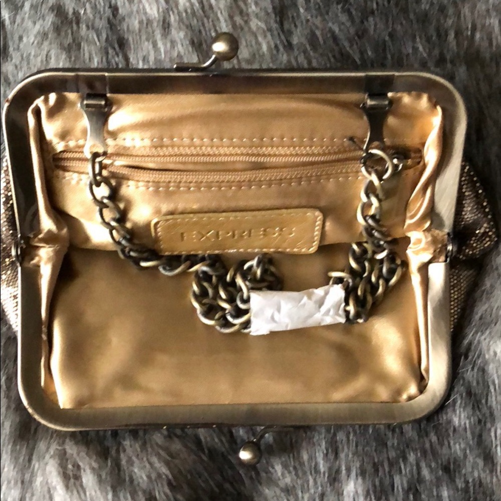 ‼️NEW Express Clutch - Picture 2 of 3
